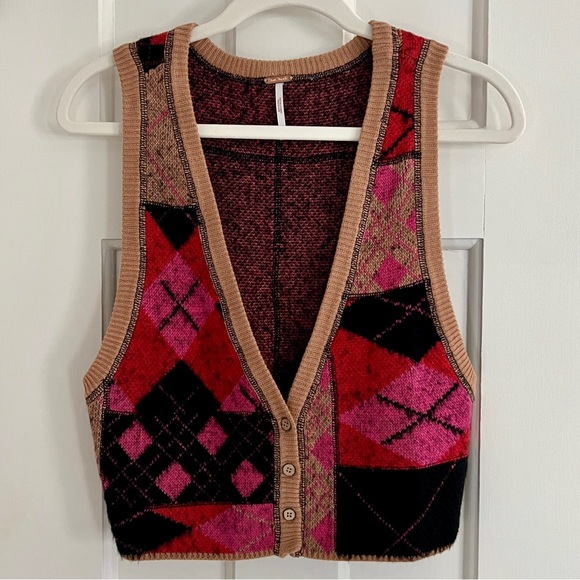 Free People Sweater Vest Tan Black Pink Argyle Cropped Size Small - Picture 4 of 8